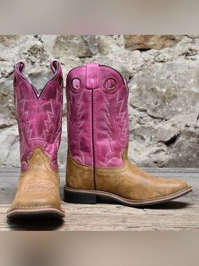 Shyanne Womens Sz 7 Embroidered Cowboy Boots Square Toe Magenta/Brown 43920